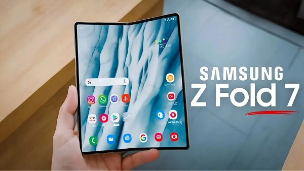 Galaxy Z Fold7 mỏng nhẹ, mở ra như một cuốn sách công nghệ.